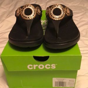 Crocs wedge flip flop